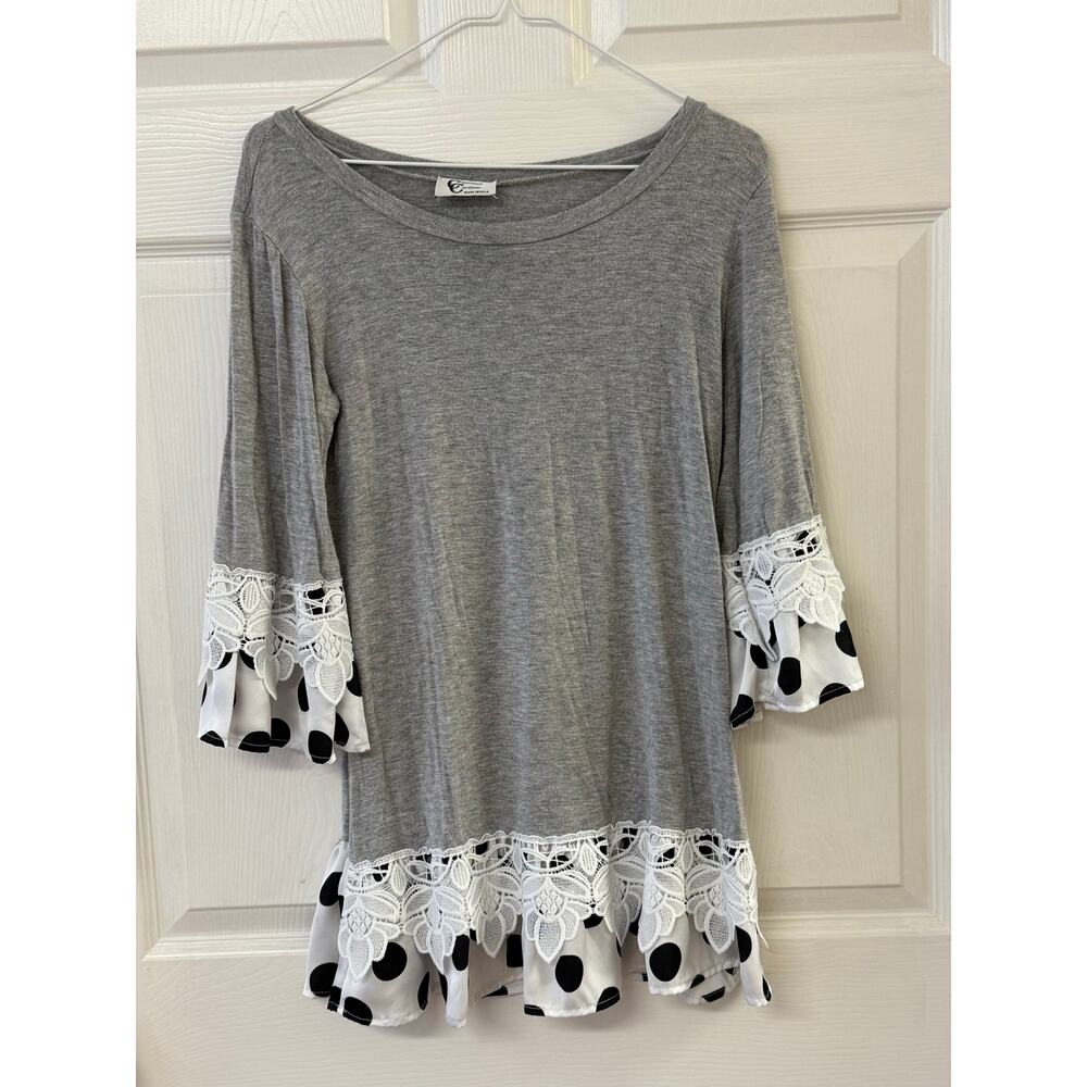 Christian Caliendo Gray Top with Lace & Polka Dot Trim | Size M